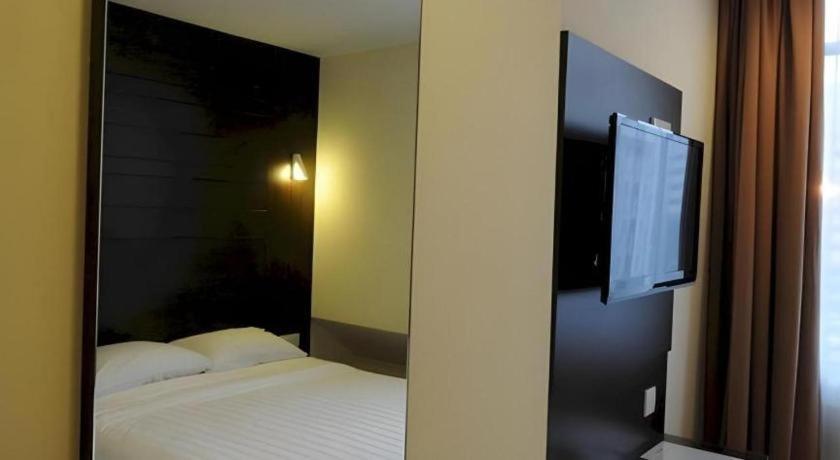 Cathay Hotel Kota Kinabalu Luaran gambar