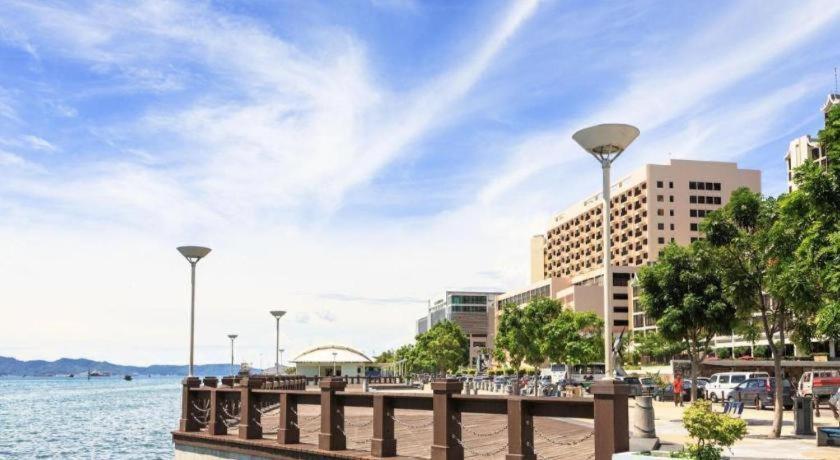 Cathay Hotel Kota Kinabalu Luaran gambar